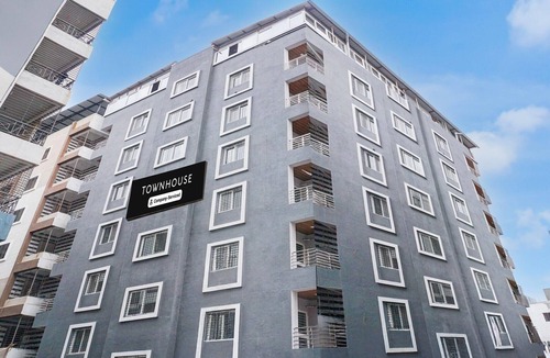Phase 1 House | DeluxeSuper Townhouse Hinjewadi Corporate Stays