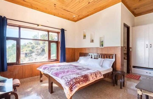 Bullawala Hotel | Deodar Cottage | Scenic View, next to nature!