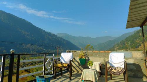 Kharsali Hotel | Dev Niwas