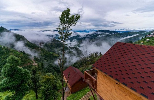Dhanaulti Hotel | Devan Wood Resort
