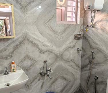 Adyar House | DhruvDhanush-3 -the eco friendly homes