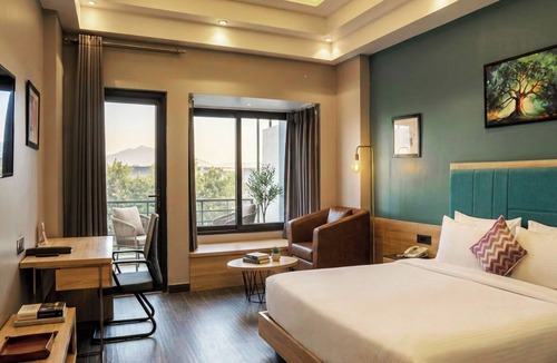 Bail Parao Hotel | DLS Forest Vines Resort & Spa