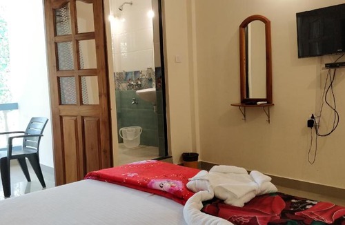 Calangute Hotel | Dom's Inn