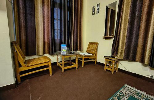Jagatsukh Bed & Breakfast | Domia Palace
