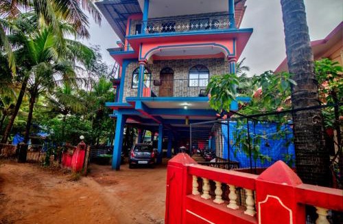 Calangute Hotel | Doorish beach house