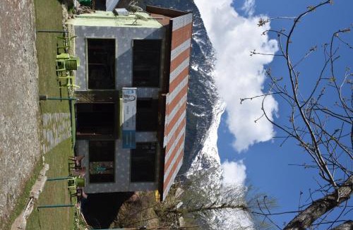 Laripora House | Dreamland Cottage