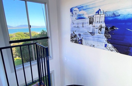 Crowdy Head House | Eagles Nest Cottage where everything is better with an ocean view and breeze