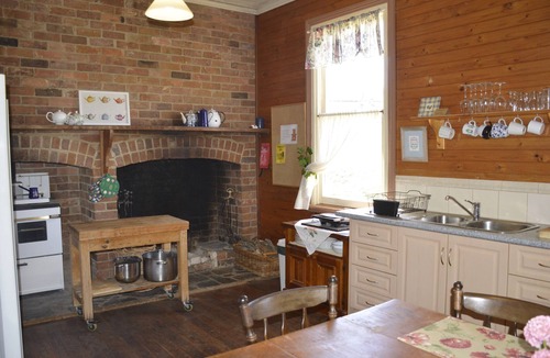Hill End House | Early colonial style homestead [circa 1906]