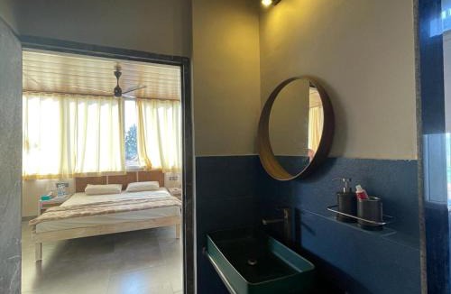 Roha Villa | Ebonystays The Glasshouse