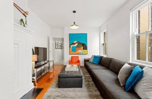 Millers Point Apartment | Eclectic Heritage Comfort with Terrace and Views