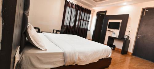 Lansdowne Resort | Eden Resort By Live Inn