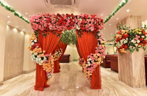 Balurghat Hotel | Eennra Attrayee Guest House & Banquet