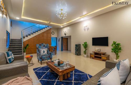 Gaulwadi Villa | Ekostay Gold Palm Estate I Cricket Turf I Rain Dance I 2 Acre Property