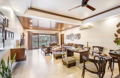 Bhimtal Villa | ELIVAAS 5 BHK with Garden & Balconies - Lakeview Manor