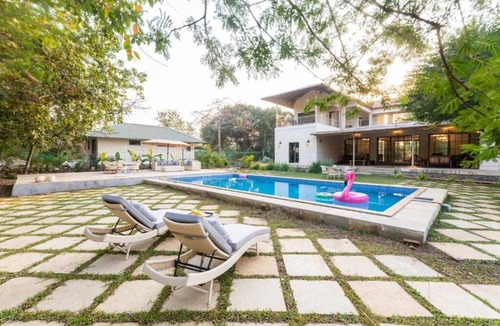 Zirad Villa | ELIVAAS Casa Mocha Exquisite 5BHK Villa