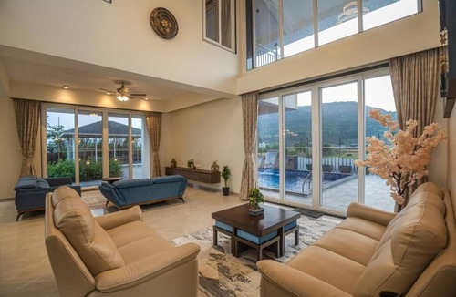Lonavala Villa | ELIVAAS Nimishka 5 BHK Villa with Pool