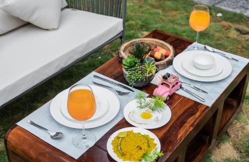 Kumarhatti Hotel | ELIVAAS Signature Bask and Blessings Mist Suites with Private Balcony