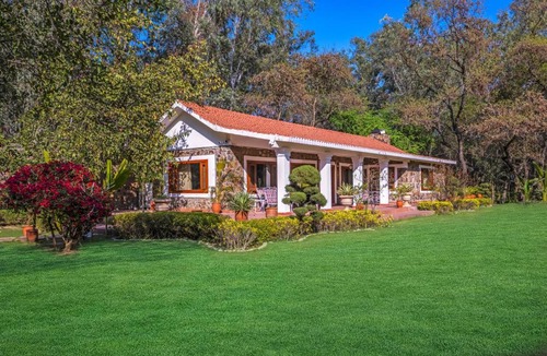 Faridabad Villa | ELIVAAS Signature The Aravalli Reserve The Bliss Pet-Friendly Villa with Pool, Gazebo, Lawn and Jacuzzi