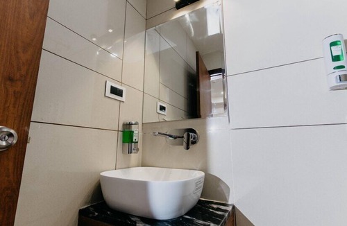 Bhopal Hotel | Emerald Inn
