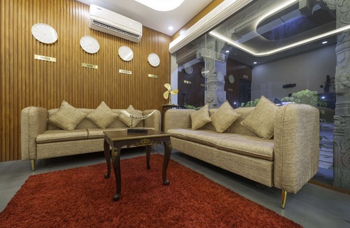 Kochi Hotel | Emmanuel Residency