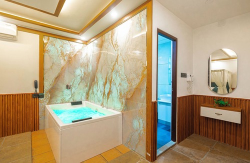 Kochi Hotel | Emmanuel Residency