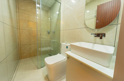 Kochi Hotel | Emmanuel Residency