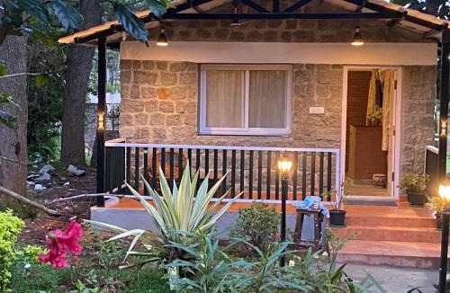 Yelagiri Ski Chalet | English Rustic Stone Cottage