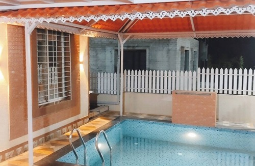 Suryamal Villa | Enjoyable 3-bedroom villa with private pool in charming Kasara near Igatpuri