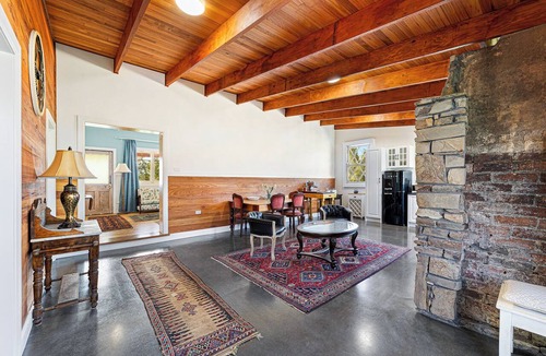 Bodalla House | Escape to Cambathin Farm Stay!