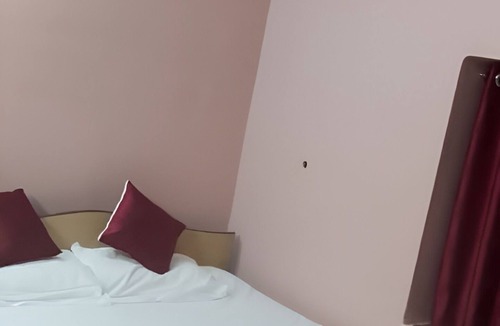 Chittur Bed & Breakfast | Essaar punnot Farmstay resort
