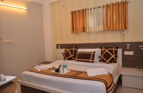 Charbagh Hotel | EUROPE PLAZA