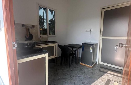 Ashvem Apartment | Eva Beach Side Room