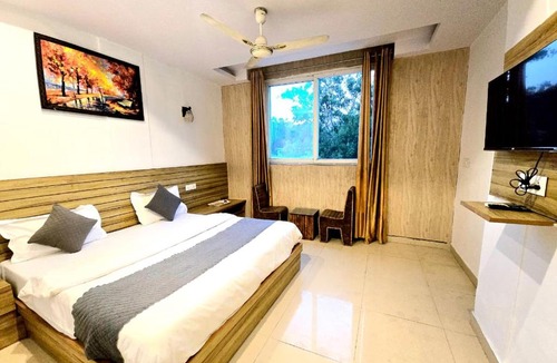 Bullawala Hotel | Evia Stayz Rajpur Canal Mussorie Road