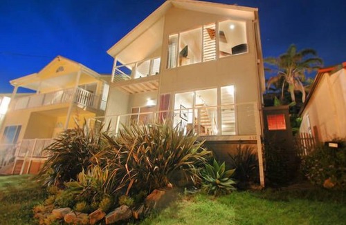 Scarborough House | Exceptional Ocean Views in this modern, family orientated home.