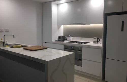 Wolli Creek Apartment | Exclusive apartment with water views