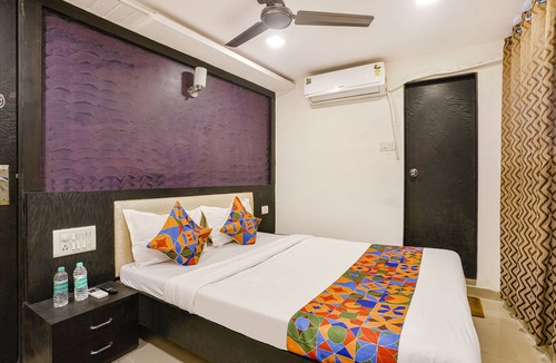 Sakinaka Hotel | Fabexpress Accore Inn