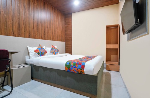 Chandivali Hotel | Fabexpress Bala Residency