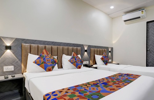Sakinaka Hotel | FabExpress Golden Sands inn