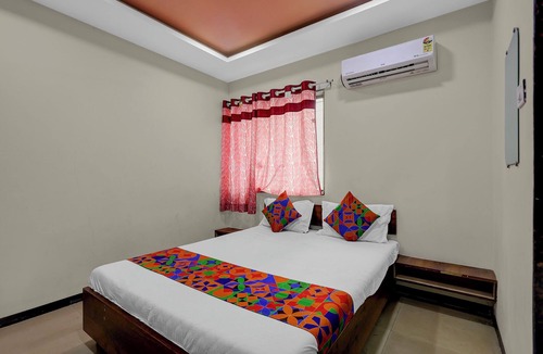 Cidco Hotel | Fabhotel Aditya Lodging
