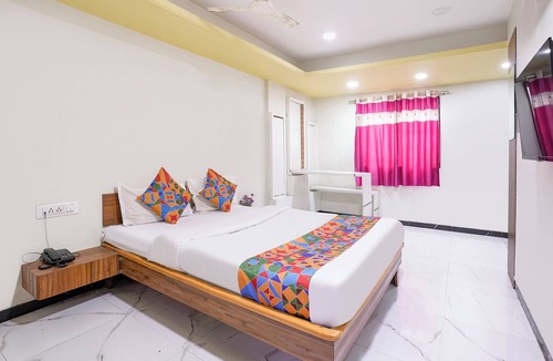Cidco Hotel | Fabhotel Aarvi Inn