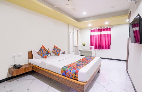 Cidco Hotel | FabHotel Aarvi Inn