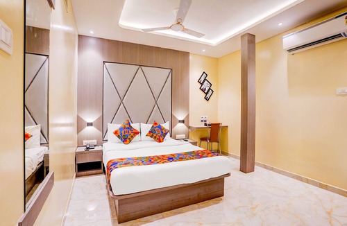Chembur East Hotel | Fabhotel Abrol Suites