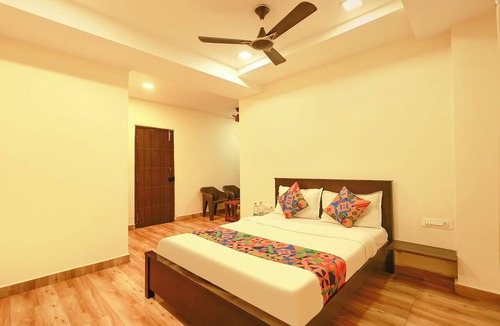 Vijayawada Hotel | Fabhotel Akshaya Bheemas Inn