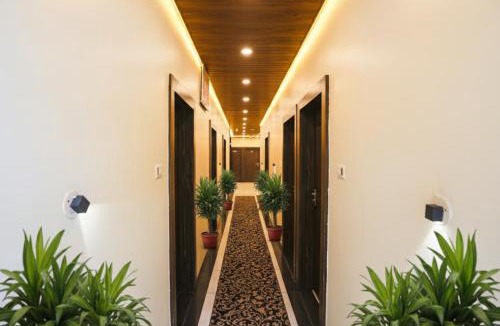 Rau Hotel | FabHotel Balaji Paradise - ALLEN Career Institute