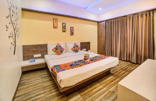 Rau Hotel | FabHotel Bee Town - AB Road