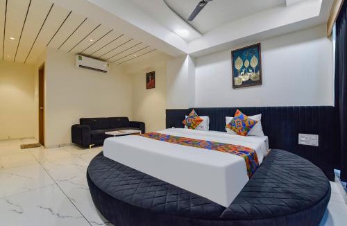 Ahmedabad Hotel | FabHotel Bliss - Inside Suryam Trade Centre