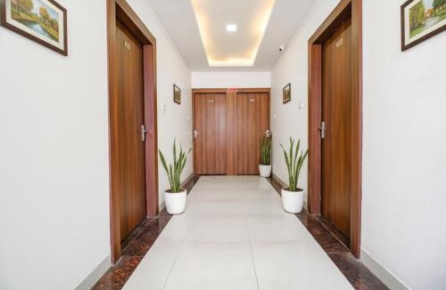 Bhopal Hotel | FabHotel Comfortable Stay