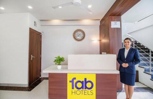 Bhopal Hotel | FabHotel Comfortable Stay