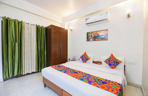 Sector 51 Hotel | FabHotel Comfy Cottage - 700 Meters From Artemis Hospitals, Sector 51
