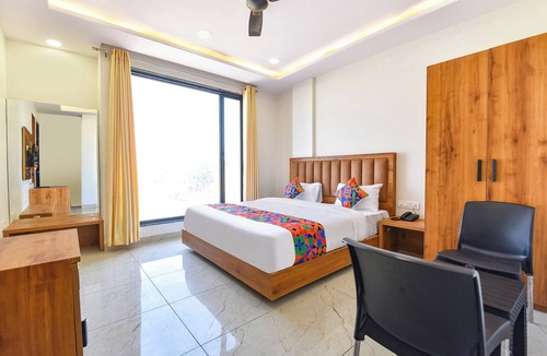Vaishali Nagar Hotel | FabHotel D3 - Vaishali Nagar